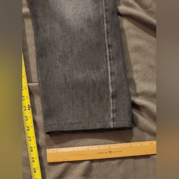 Imogene + Willie Willie Jeans - Picture 9 of 11